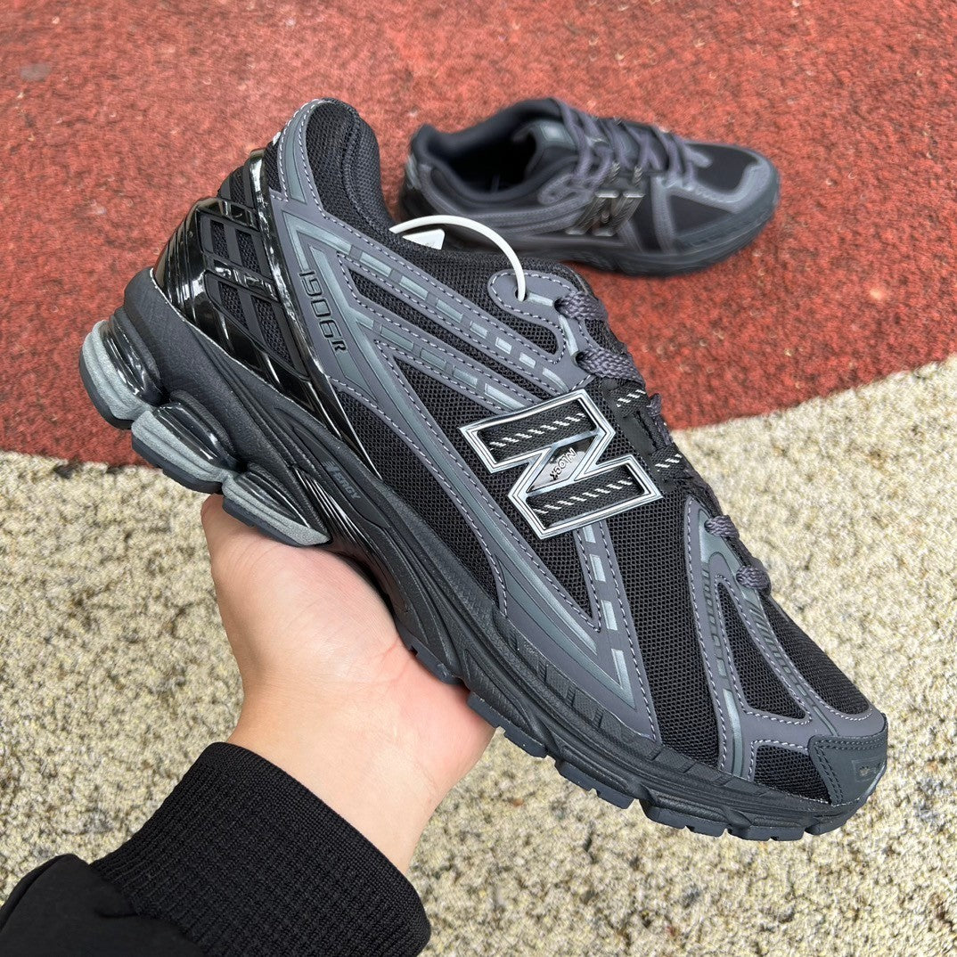New Balance 1906R - Black Phantom