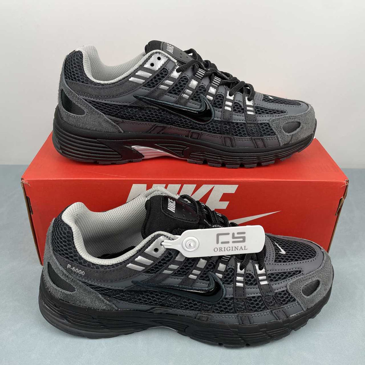 Nike P-6000 - Anthracite/Metallic Silver