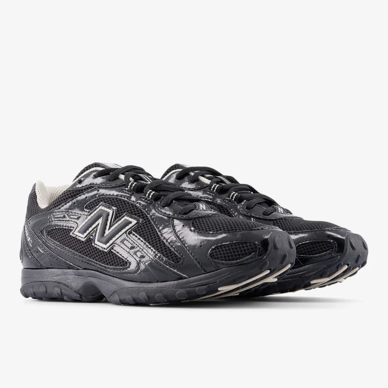 New Balance 204L - Black/Timberwolf