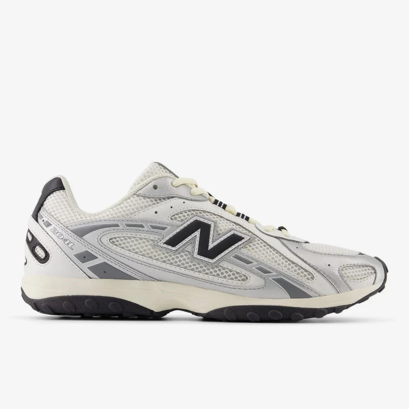 New Balance 204L - Silver Metallic/Black