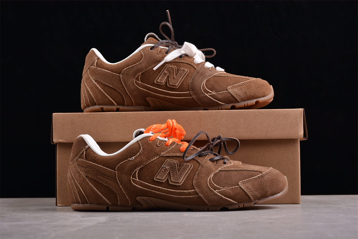 New Balance x Miu Miu 530 SL Suede - Cinnamon