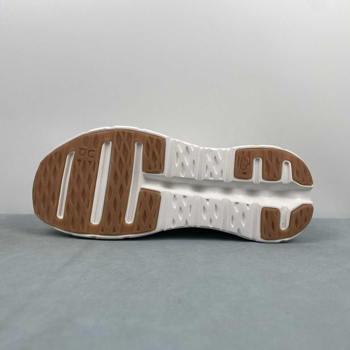 On Cloudtilt - White/Ivory